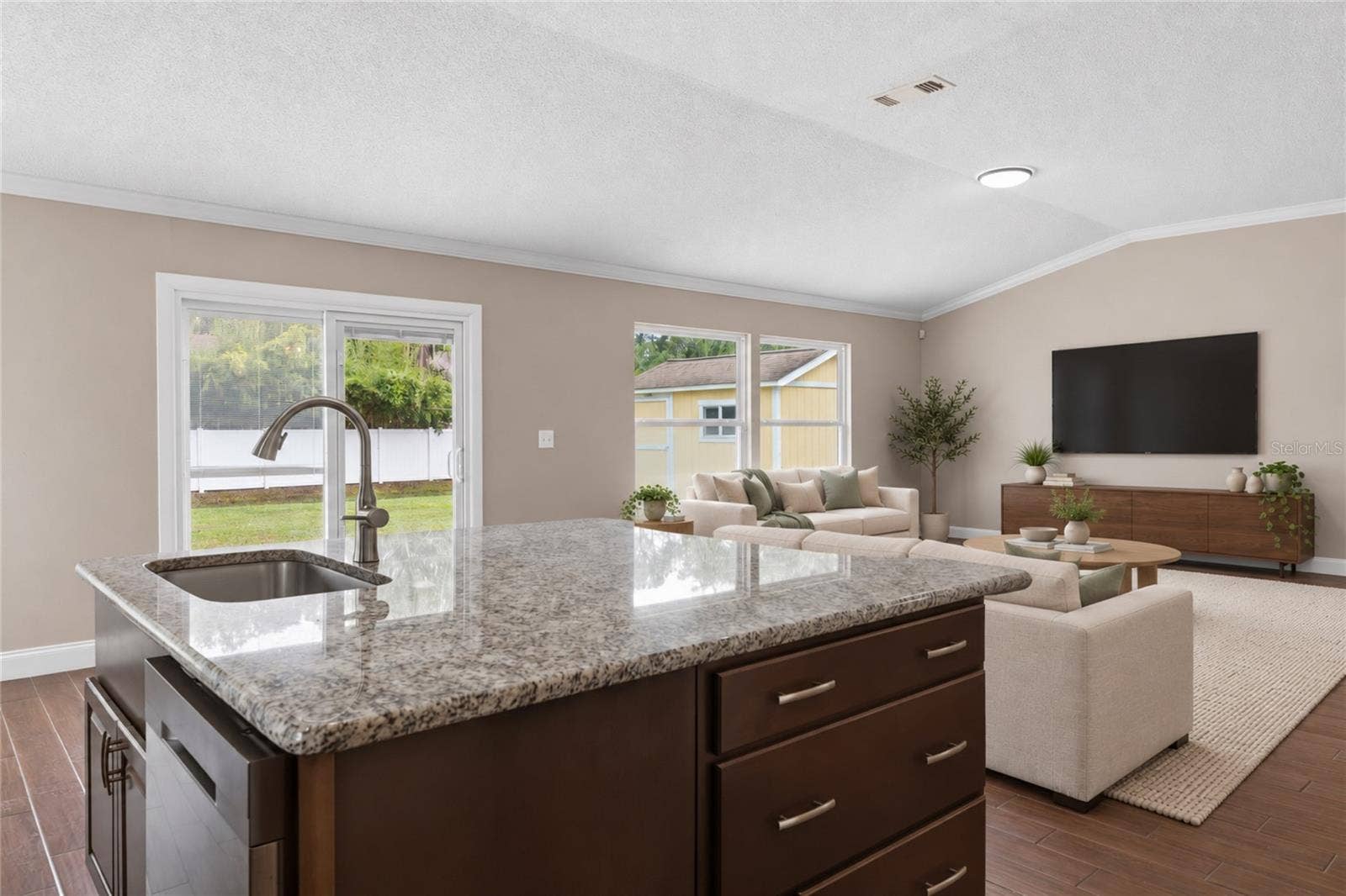 1680 LADY SLIPPER CIRCLE, Orlando, FL 32825 Kitchen