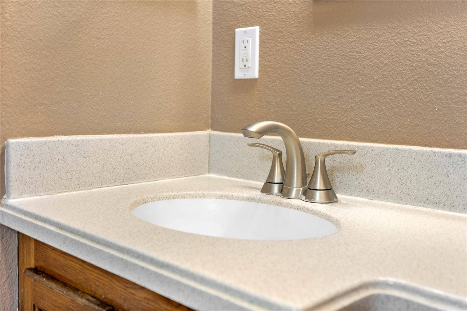 1818 CROWNWOOD DRIVE, Orlando, FL 32810 Primary Bathroom