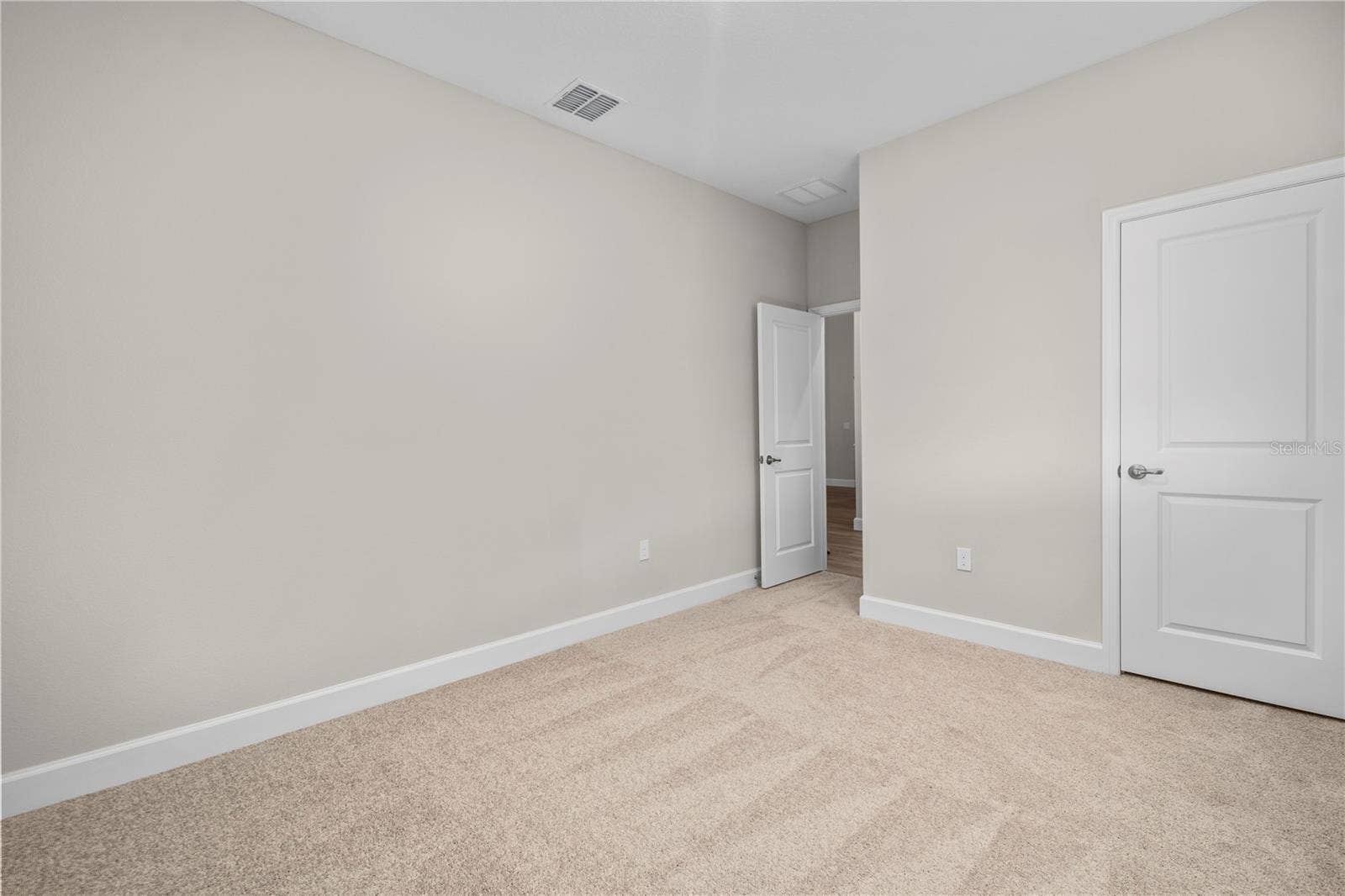 1120 CHESTNUT STREET, Clermont, FL 34711