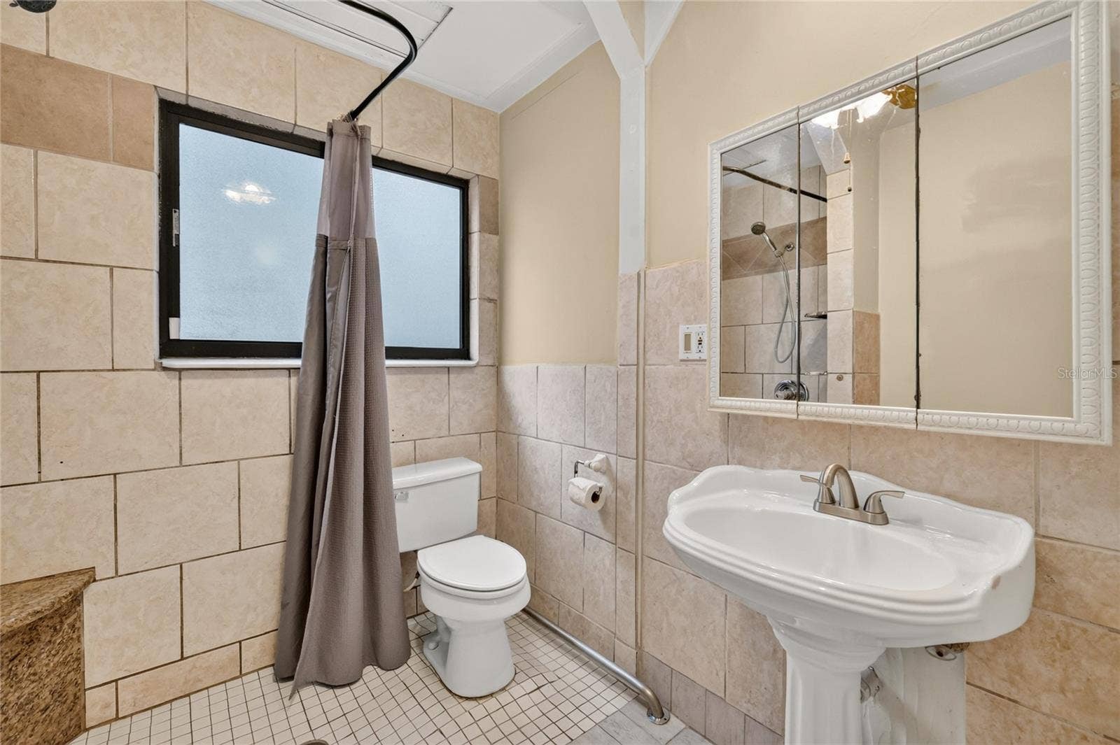 3512 MERIVALE DRIVE, Casselberry, FL 32707 3512 MERIVALE DRIVE, Casselberry, FL 32707