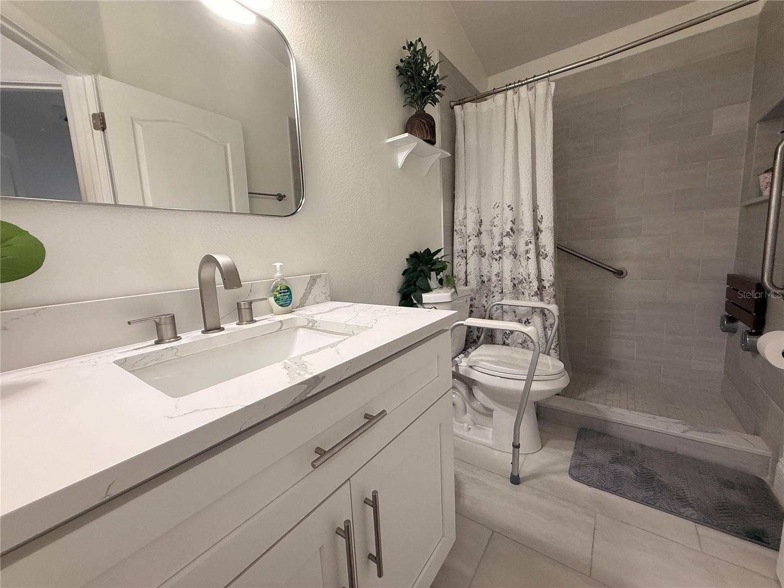 3406 TIMUCUA CIRCLE, Orlando, FL 32837 Bathroom 2