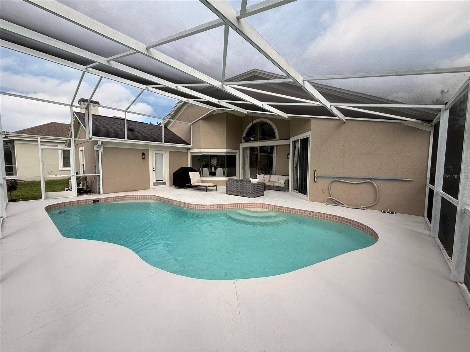 3406 TIMUCUA CIRCLE, Orlando, FL 32837 Screened In Pool and Lanai