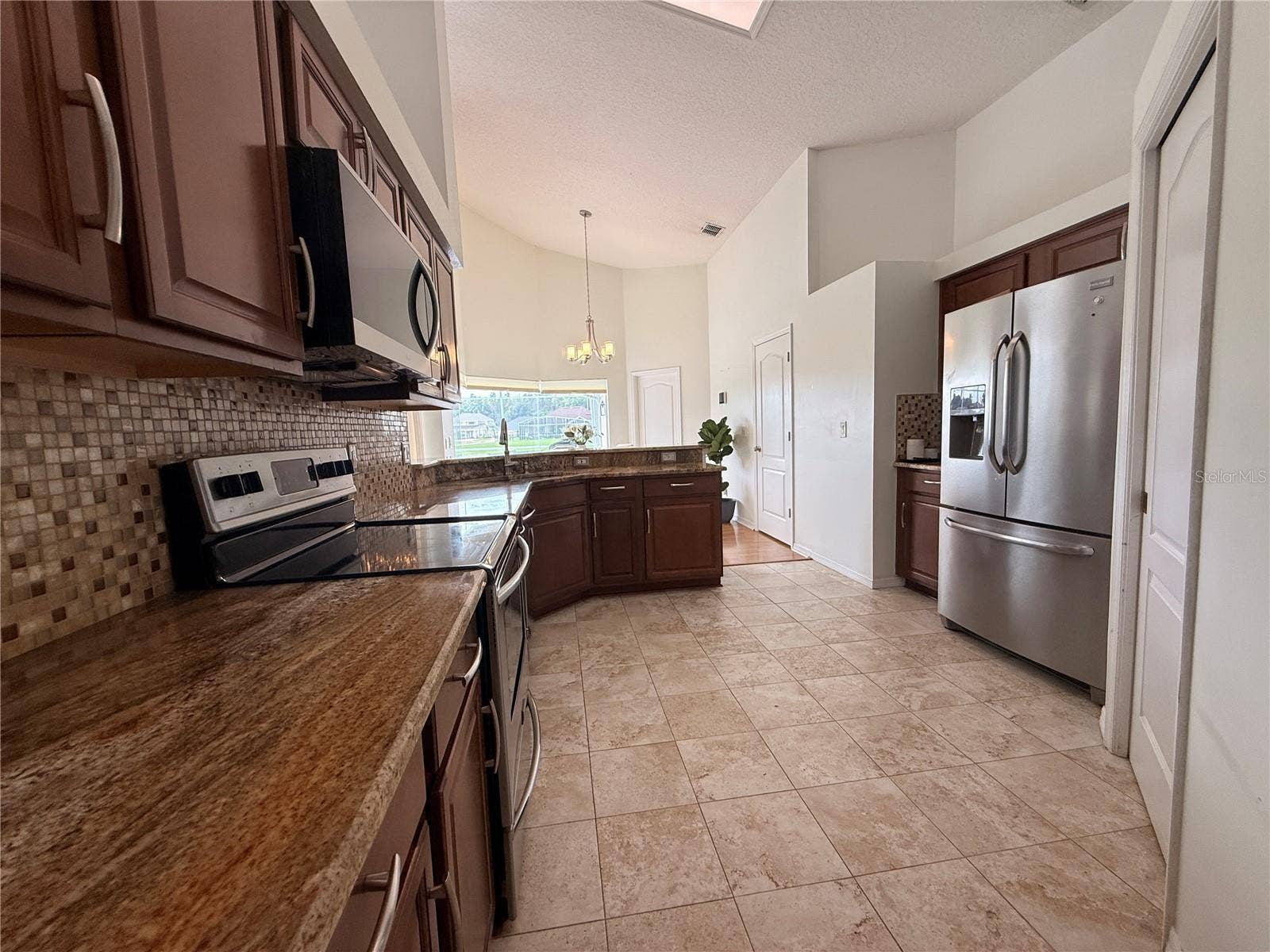 3406 TIMUCUA CIRCLE, Orlando, FL 32837 Kitchen