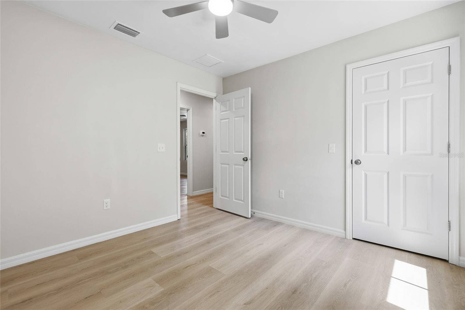 909 NE 18TH TERRACE, Gainesville, FL 32641