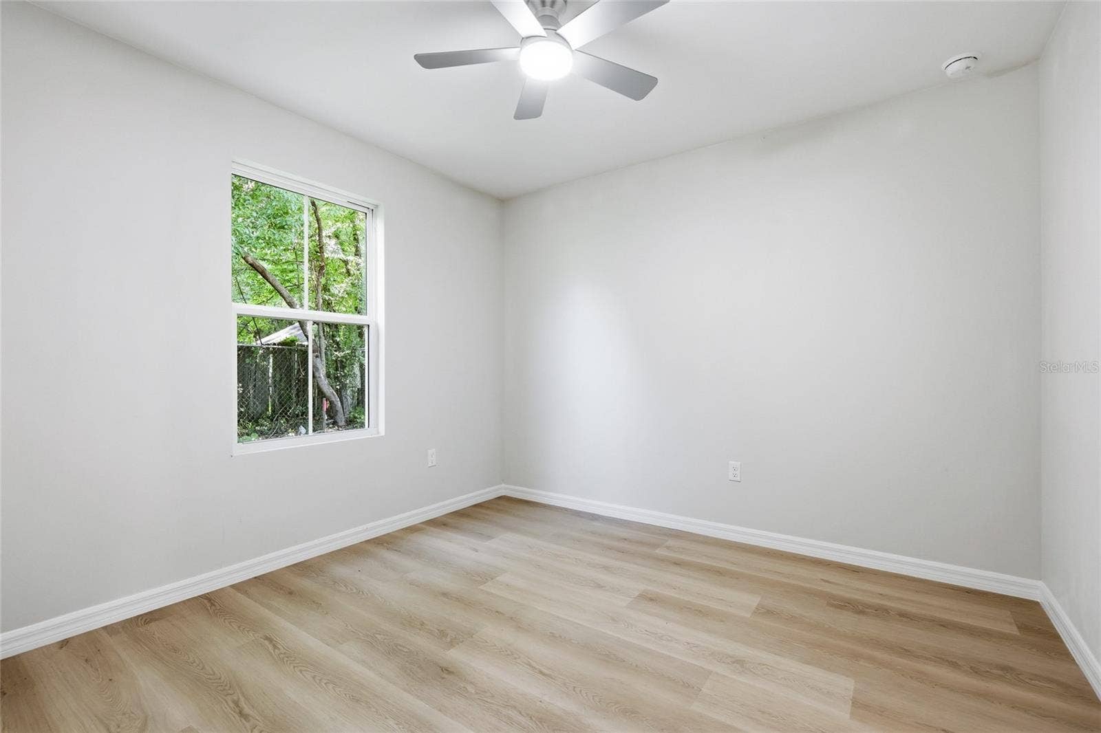 909 NE 18TH TERRACE, Gainesville, FL 32641
