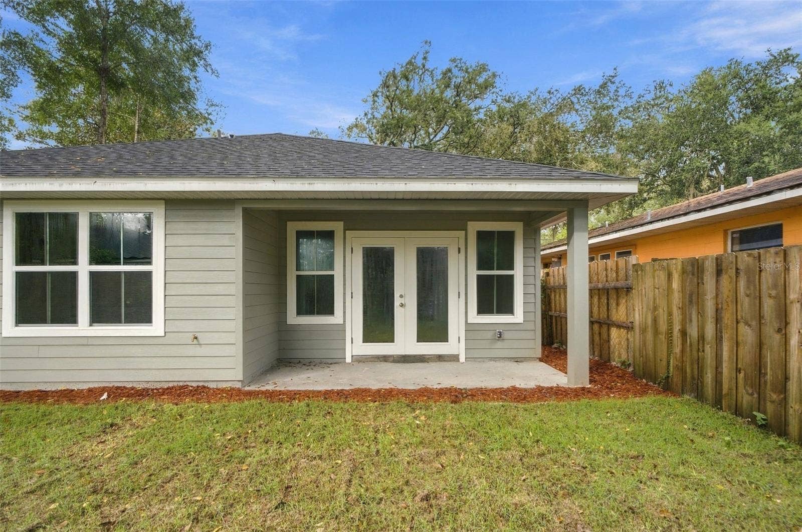 909 NE 18TH TERRACE, Gainesville, FL 32641