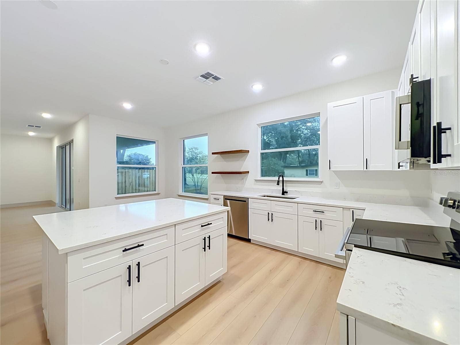 199 NORTHMOOR ROAD, Casselberry, FL 32707 199 NORTHMOOR ROAD, Casselberry, FL 32707
