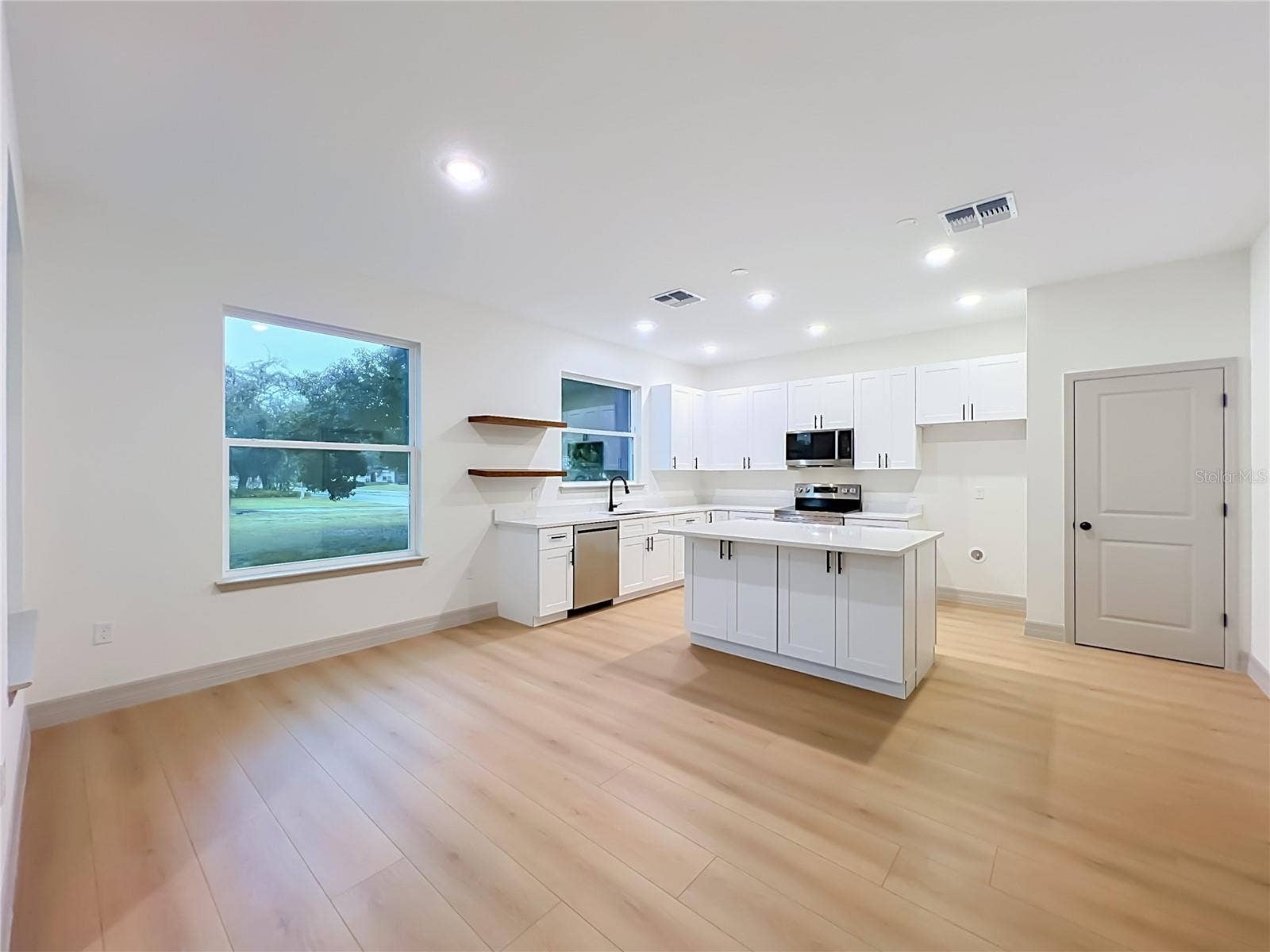 199 NORTHMOOR ROAD, Casselberry, FL 32707 199 NORTHMOOR ROAD, Casselberry, FL 32707