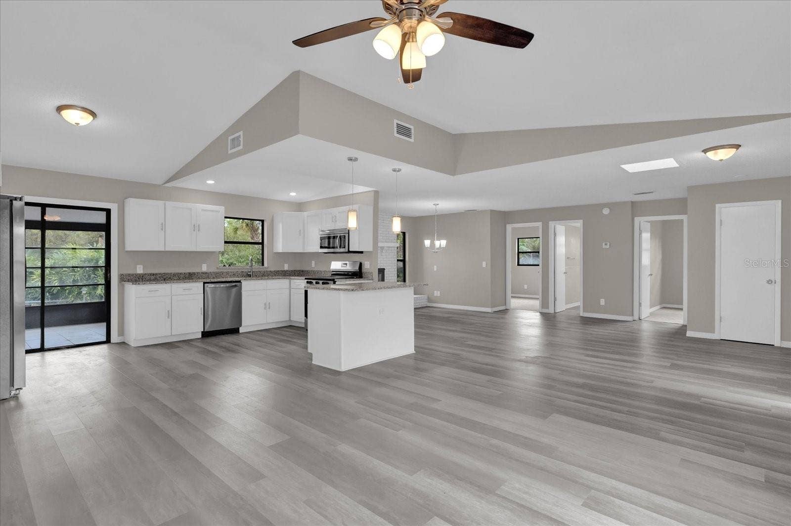 2533 EDGEWATER AVENUE, New Smyrna Beach, FL 32168 2533 EDGEWATER AVENUE, New Smyrna Beach, FL 32168