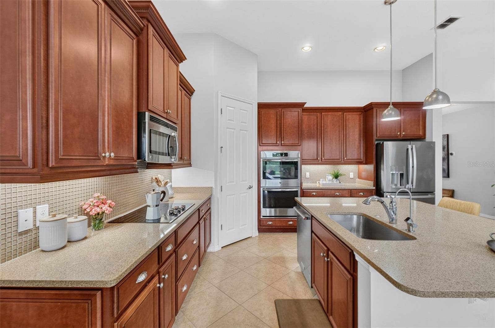 555 TAPATIO LANE, Poinciana, FL 34759 555 TAPATIO LANE, Poinciana, FL 34759