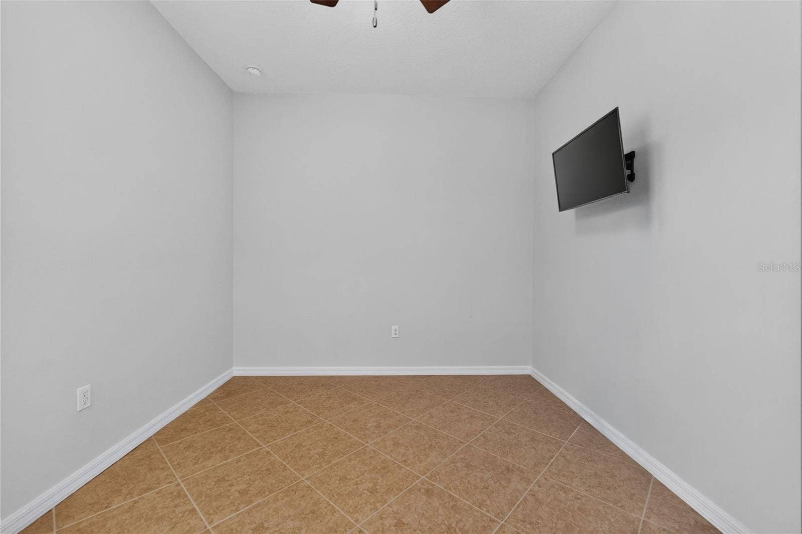 555 TAPATIO LANE, Poinciana, FL 34759 555 TAPATIO LANE, Poinciana, FL 34759