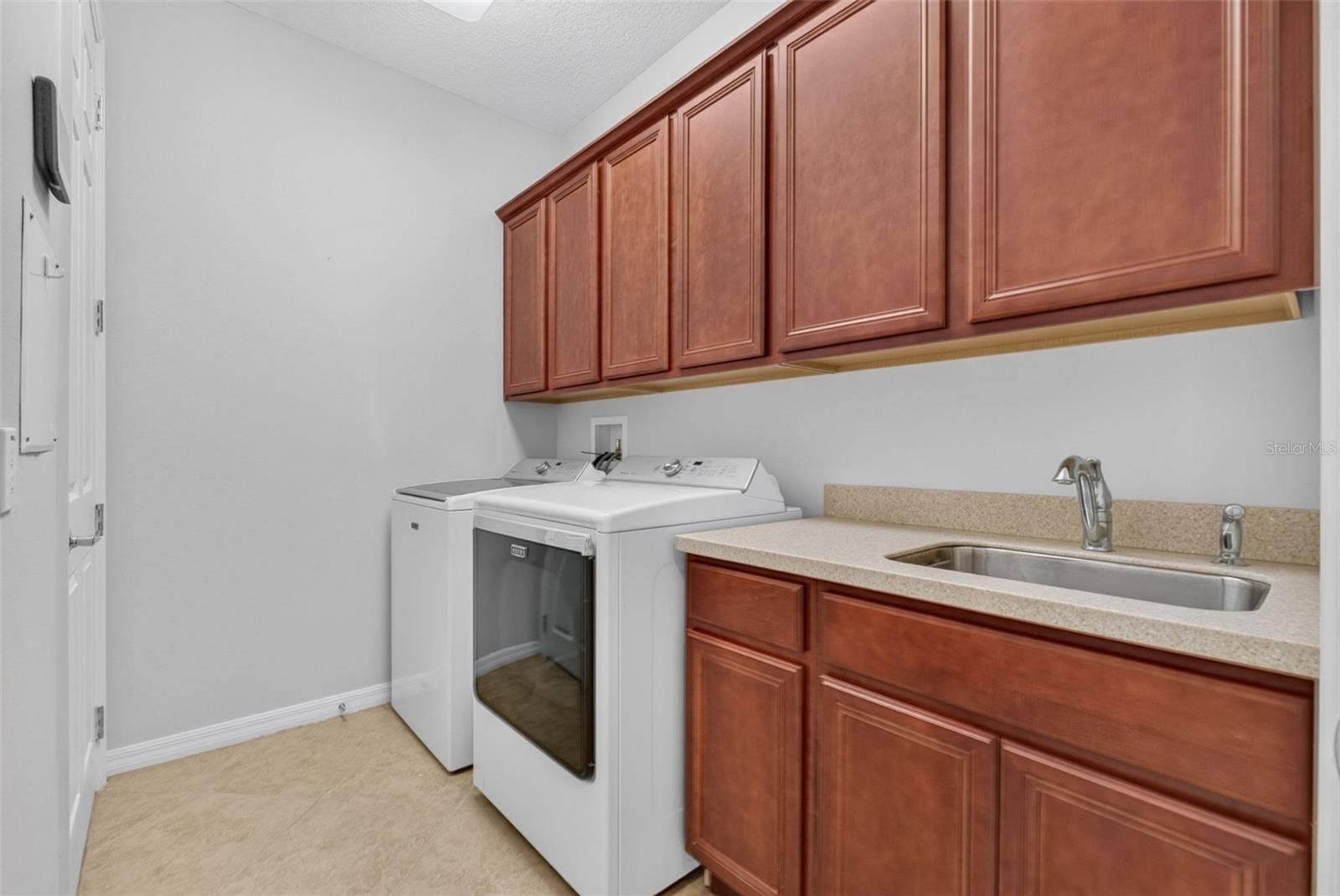 555 TAPATIO LANE, Poinciana, FL 34759 555 TAPATIO LANE, Poinciana, FL 34759