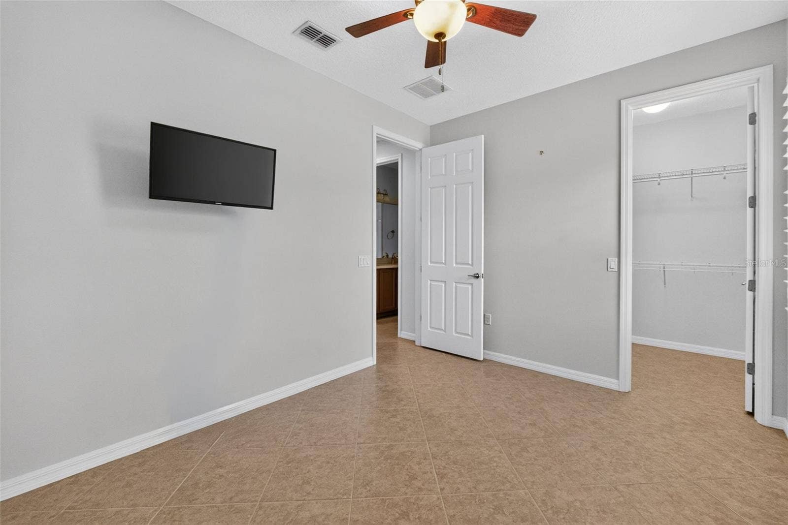 555 TAPATIO LANE, Poinciana, FL 34759 555 TAPATIO LANE, Poinciana, FL 34759