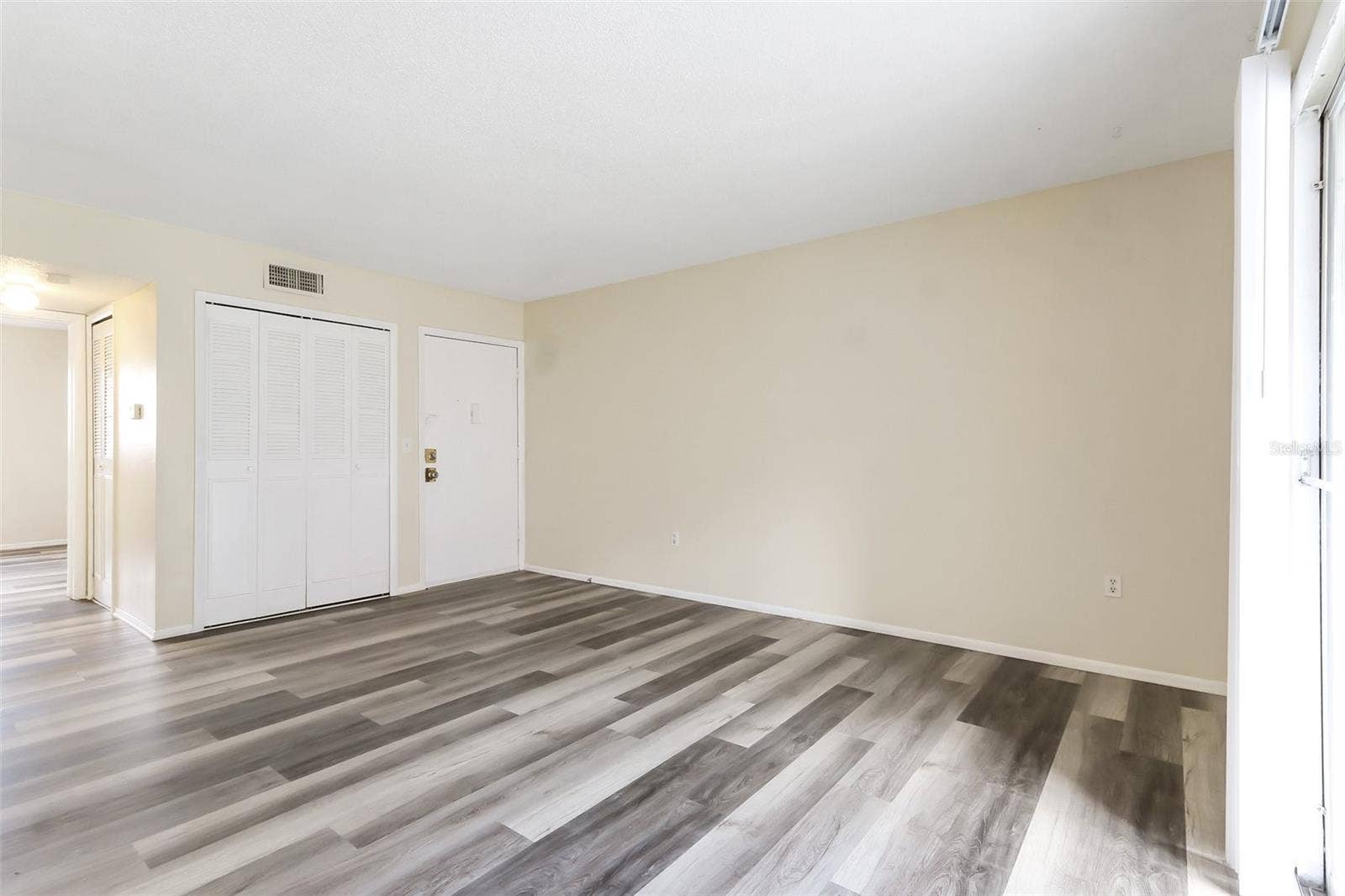 5317 CURRY FORD ROAD, #J102, Orlando, FL 32812