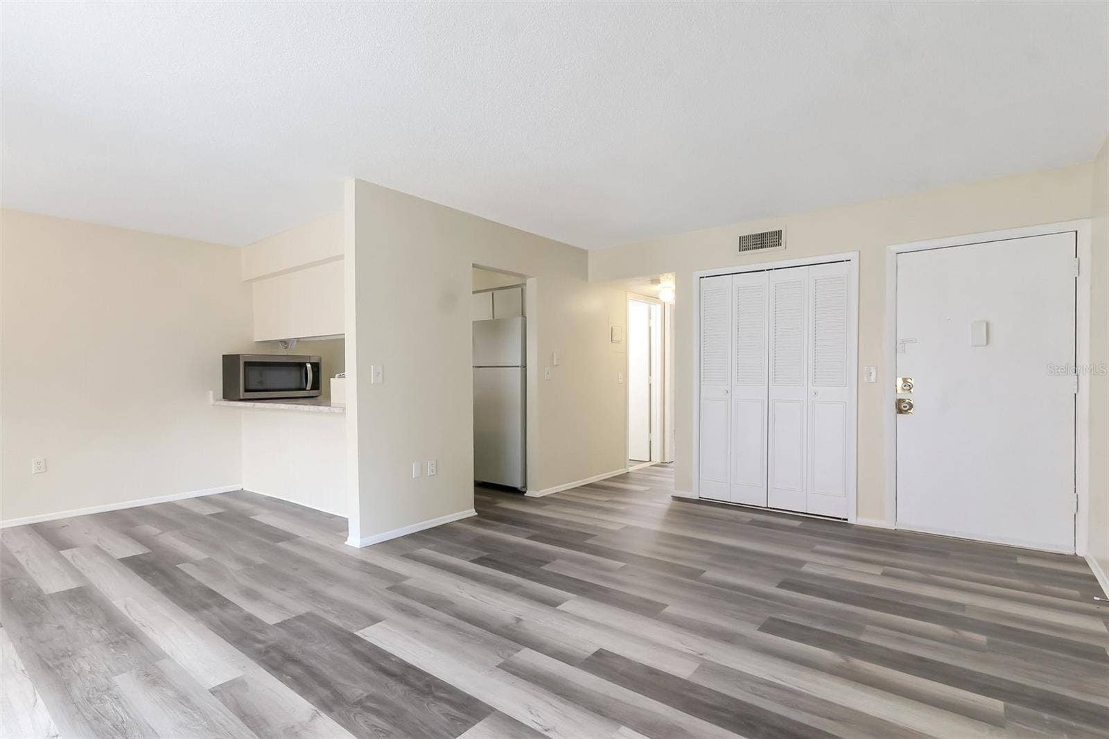 5317 CURRY FORD ROAD, #J102, Orlando, FL 32812