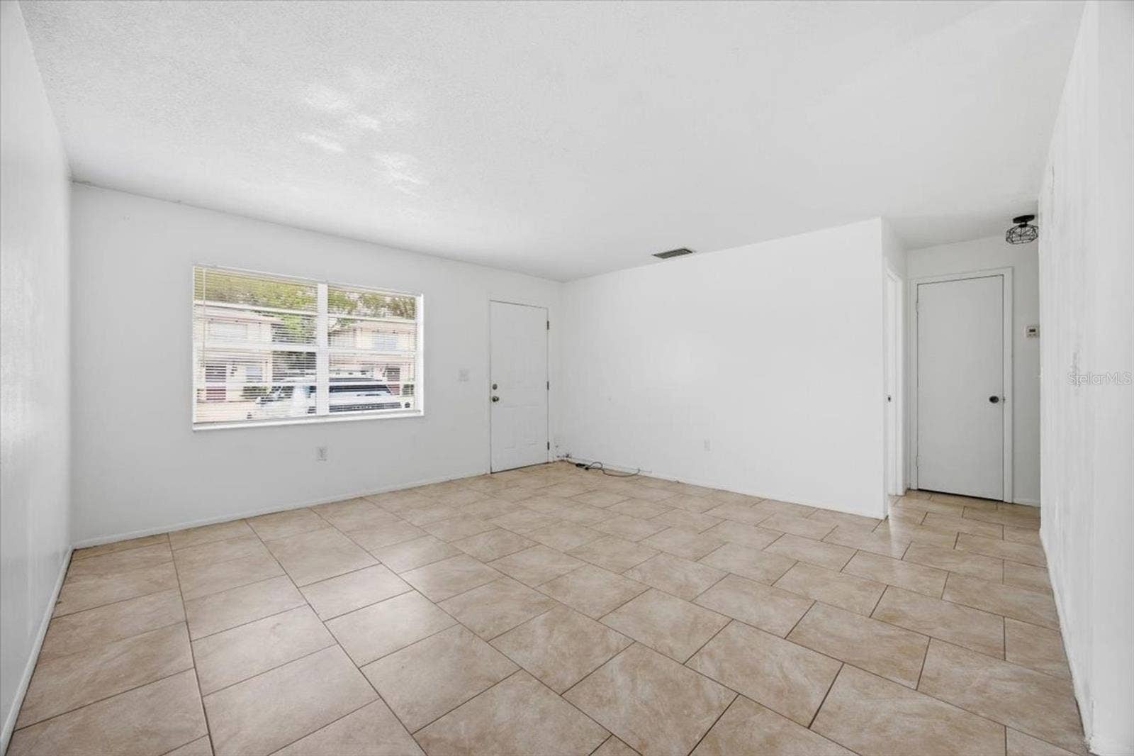 2218 BRANDY PLACE, Lakeland, FL 33801 2218 BRANDY PLACE, Lakeland, FL 33801