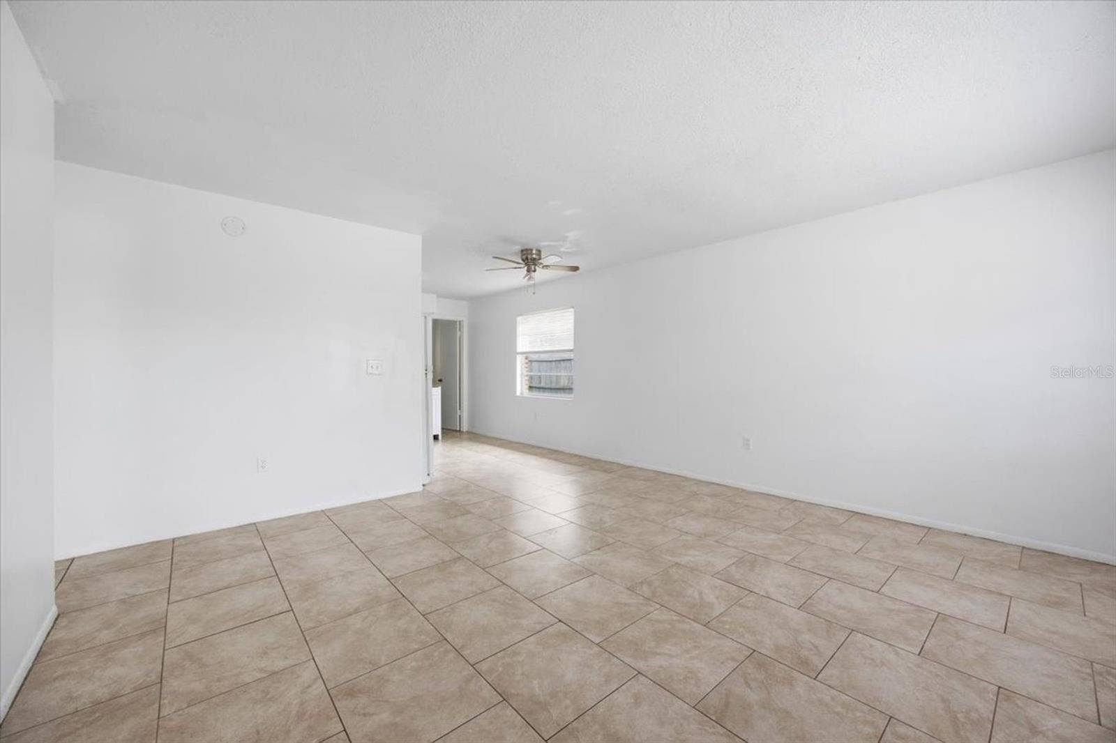 2218 BRANDY PLACE, Lakeland, FL 33801 2218 BRANDY PLACE, Lakeland, FL 33801