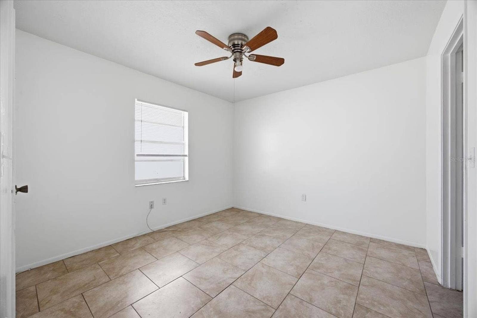 2218 BRANDY PLACE, Lakeland, FL 33801 2218 BRANDY PLACE, Lakeland, FL 33801