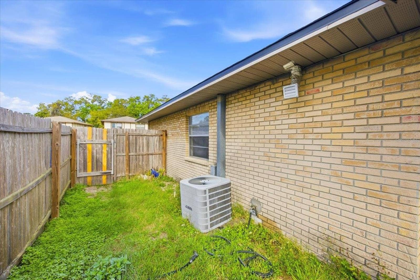 2218 BRANDY PLACE, Lakeland, FL 33801 2218 BRANDY PLACE, Lakeland, FL 33801