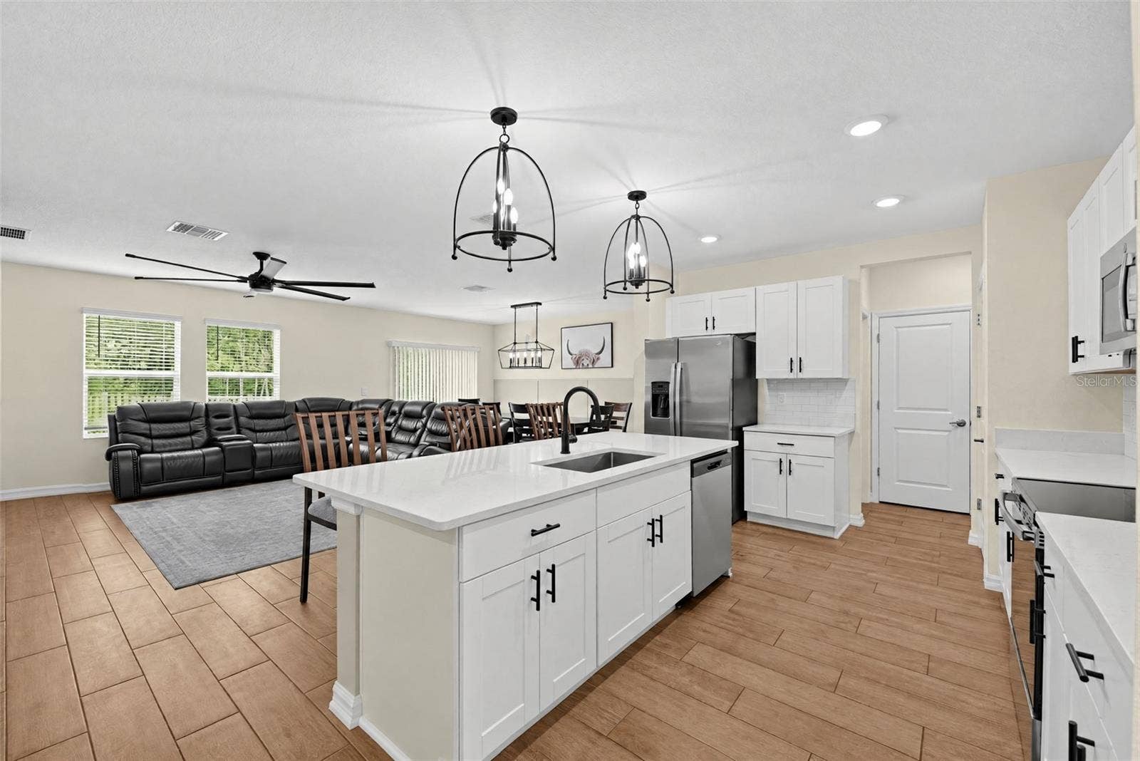 4974 EAGLE ROCK DRIVE, Wimauma, FL 33598 4974 EAGLE ROCK DRIVE, Wimauma, FL 33598