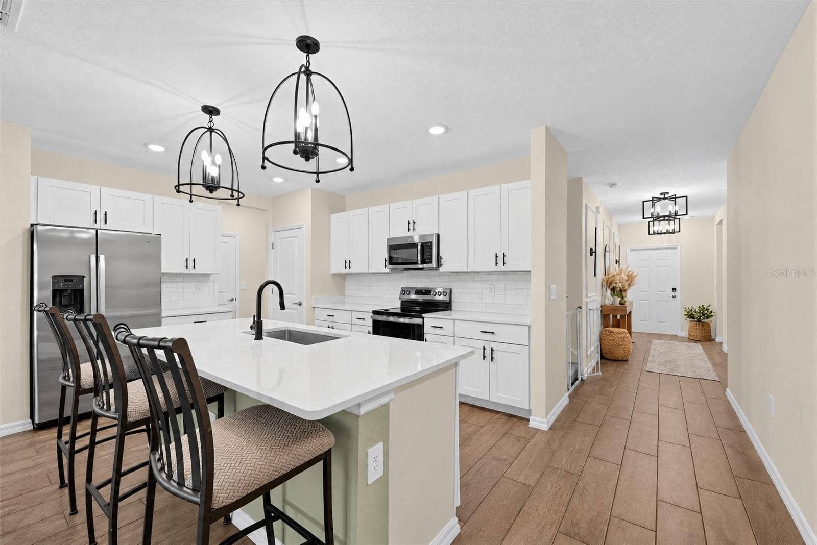 4974 EAGLE ROCK DRIVE, Wimauma, FL 33598 4974 EAGLE ROCK DRIVE, Wimauma, FL 33598