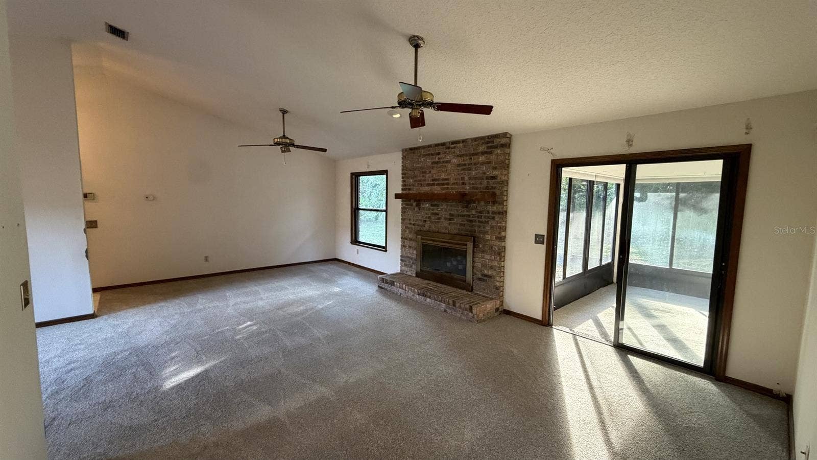 107 HUNTER POINT COURT, Debary, FL 32713