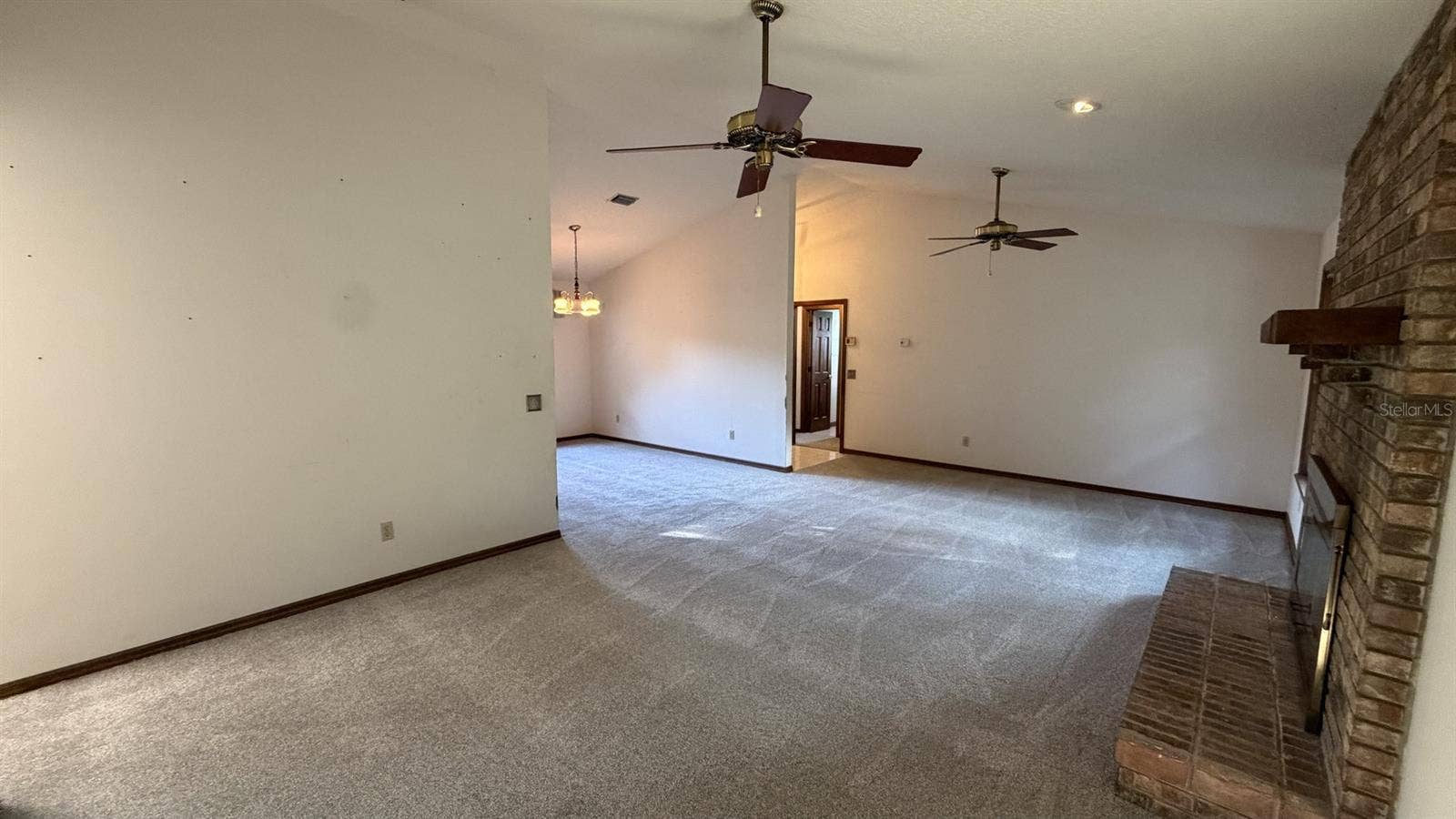 107 HUNTER POINT COURT, Debary, FL 32713