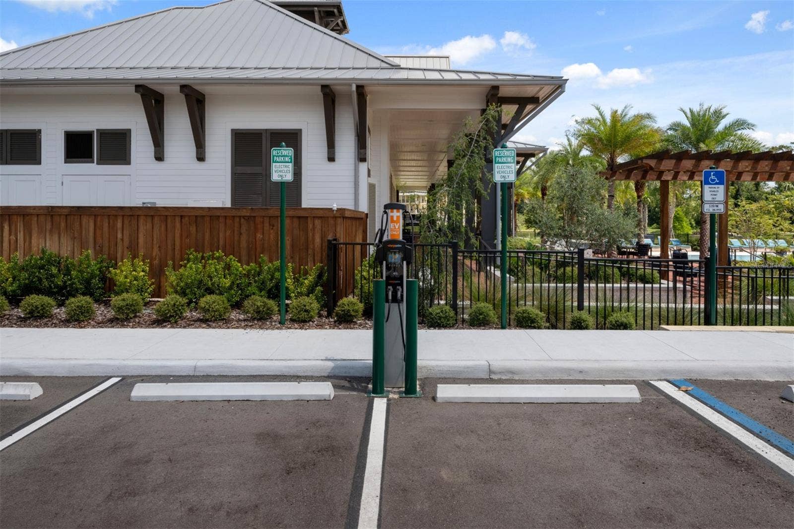 1773 SALTWATER BEND, Celebration, FL 34747 Celebration Community EV Charging Station