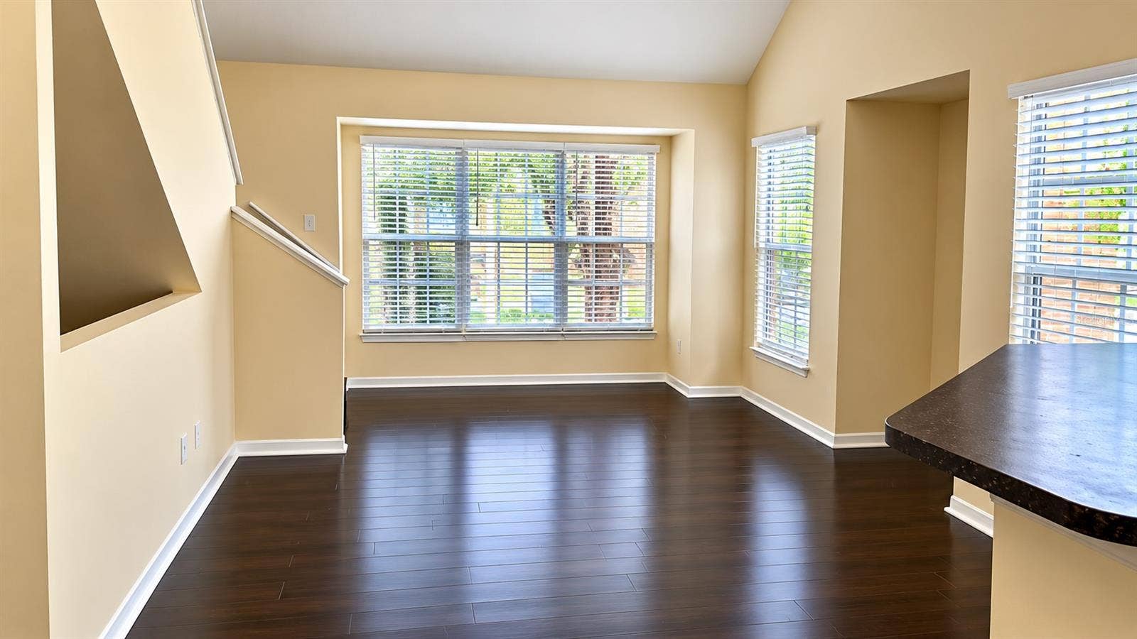 6344 RALEIGH STREET, #1114, Orlando, FL 32835 6344 RALEIGH STREET, #1114, Orlando, FL 32835