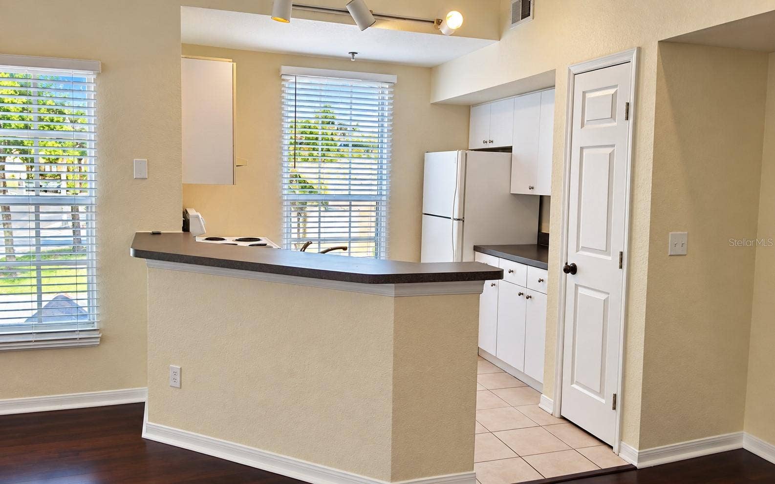 6344 RALEIGH STREET, #1114, Orlando, FL 32835 6344 RALEIGH STREET, #1114, Orlando, FL 32835