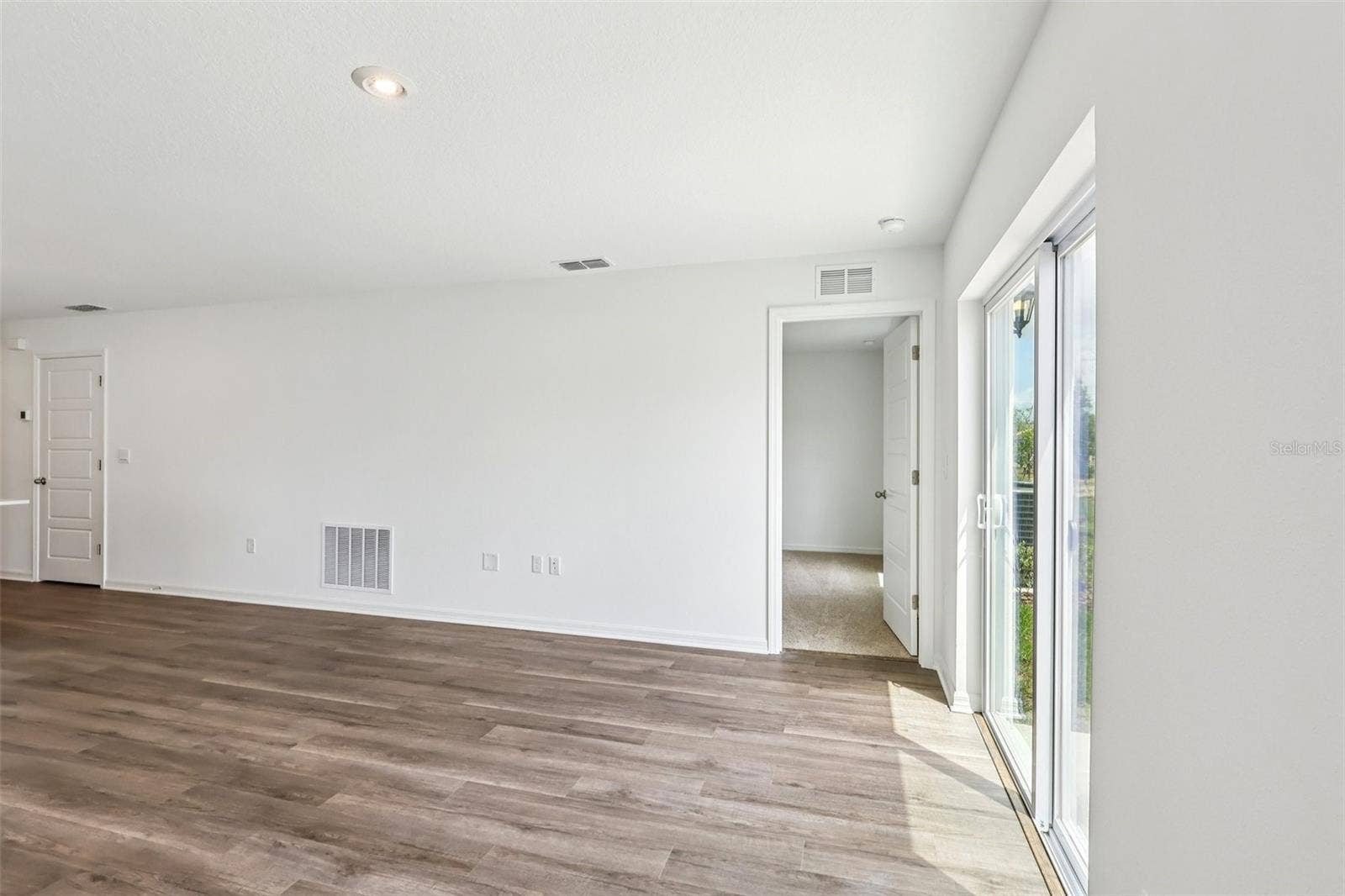 1158 AMBER WAVES COURT, Lake Wales, FL 33859 1158 AMBER WAVES COURT, Lake Wales, FL 33859