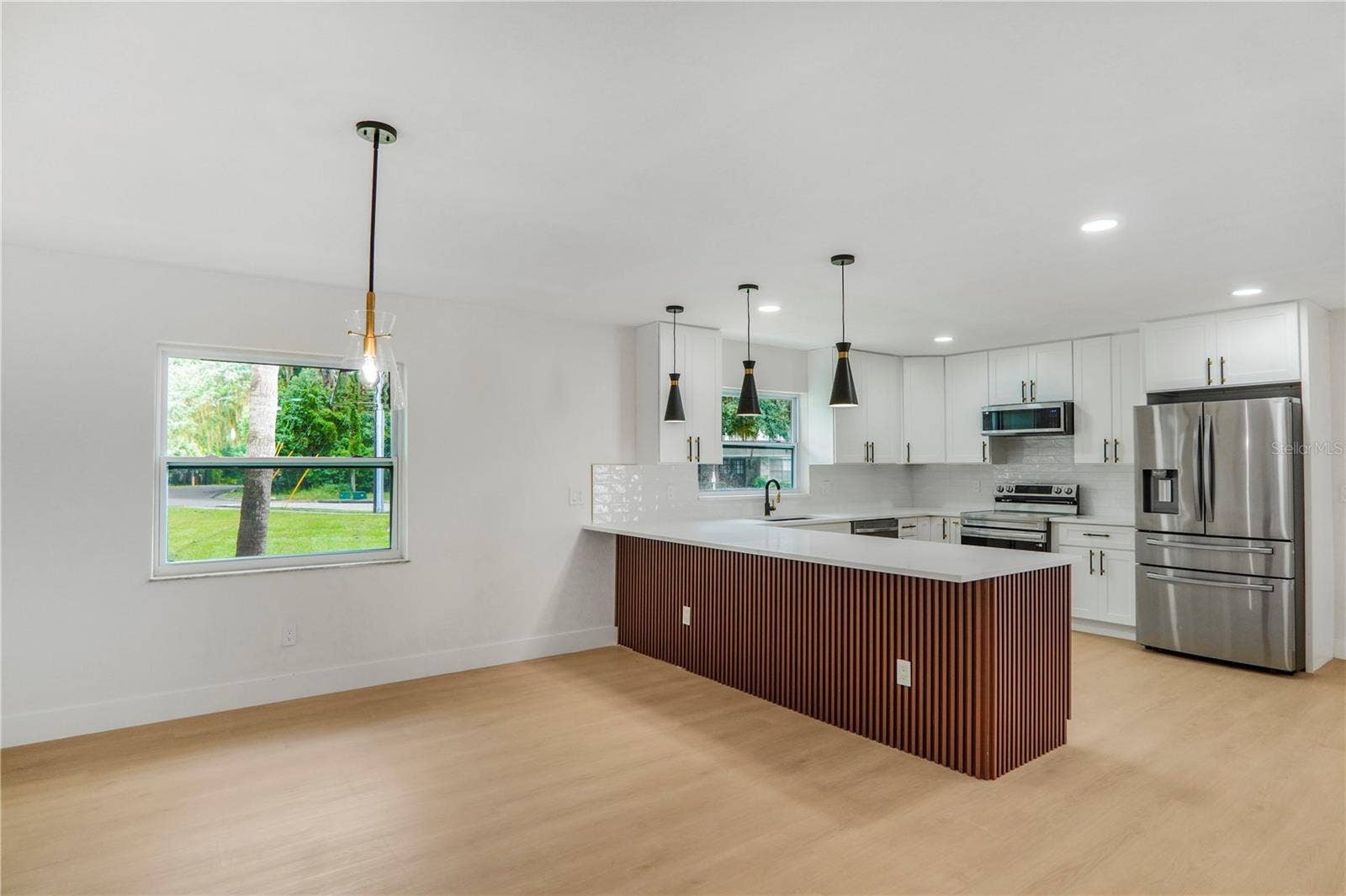219 SHERIDAN AVENUE, Longwood, FL 32750 219 SHERIDAN AVENUE, Longwood, FL 32750
