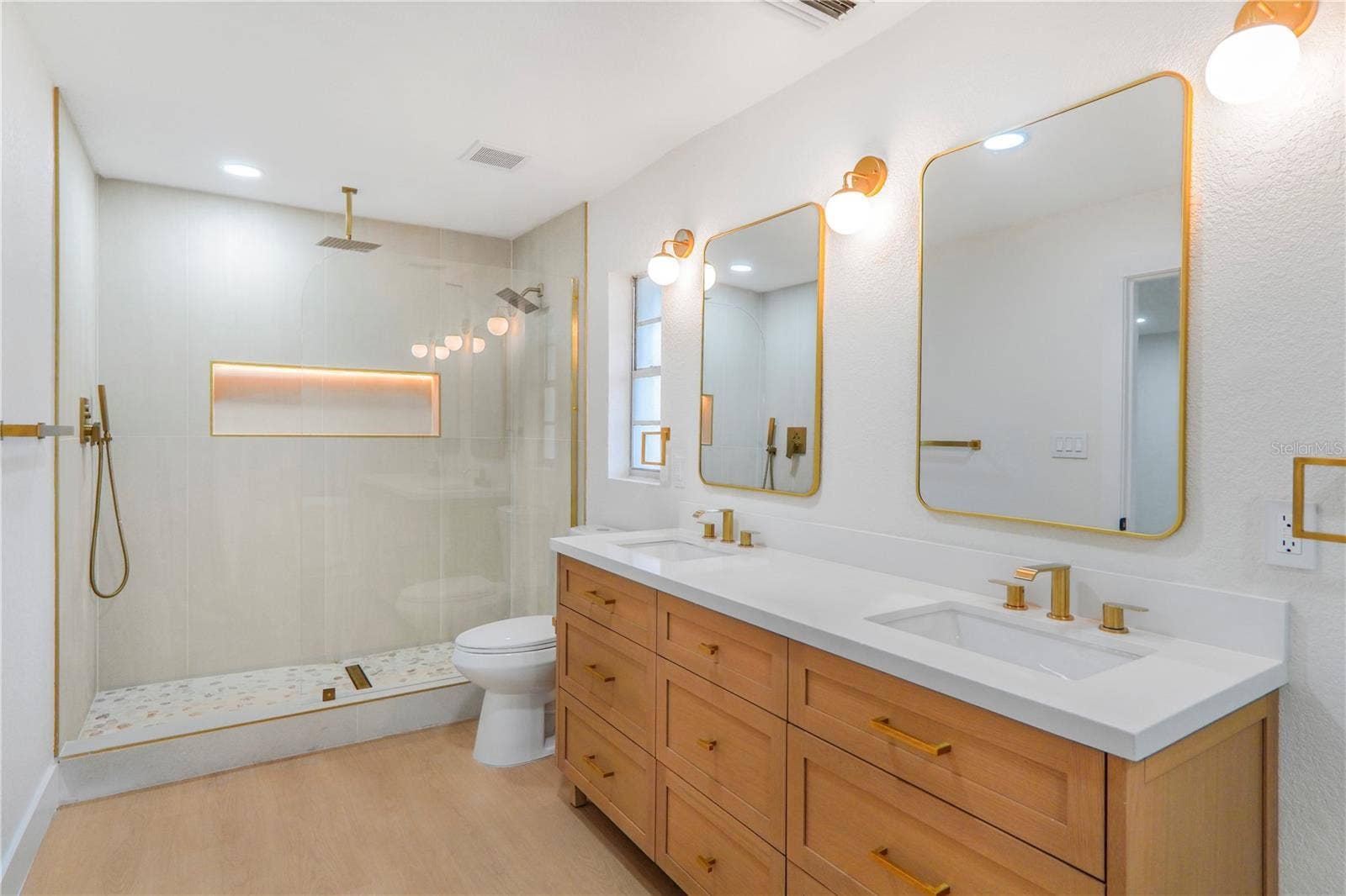 219 SHERIDAN AVENUE, Longwood, FL 32750 219 SHERIDAN AVENUE, Longwood, FL 32750