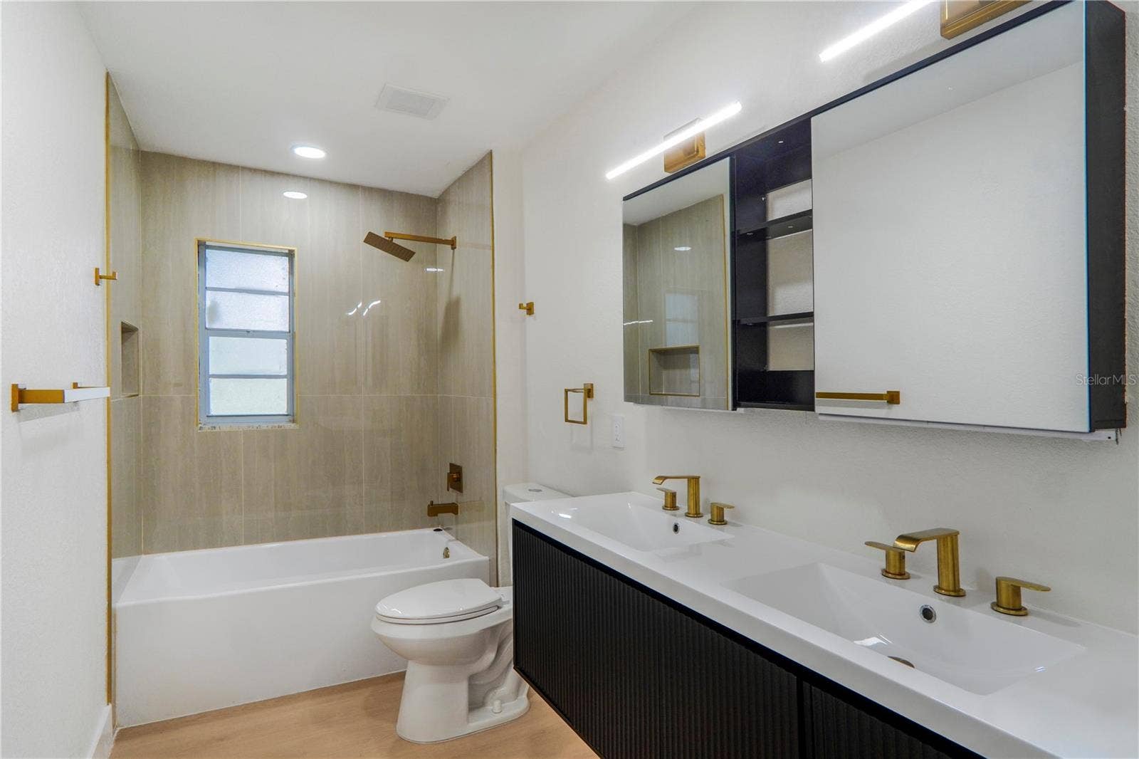 219 SHERIDAN AVENUE, Longwood, FL 32750 219 SHERIDAN AVENUE, Longwood, FL 32750