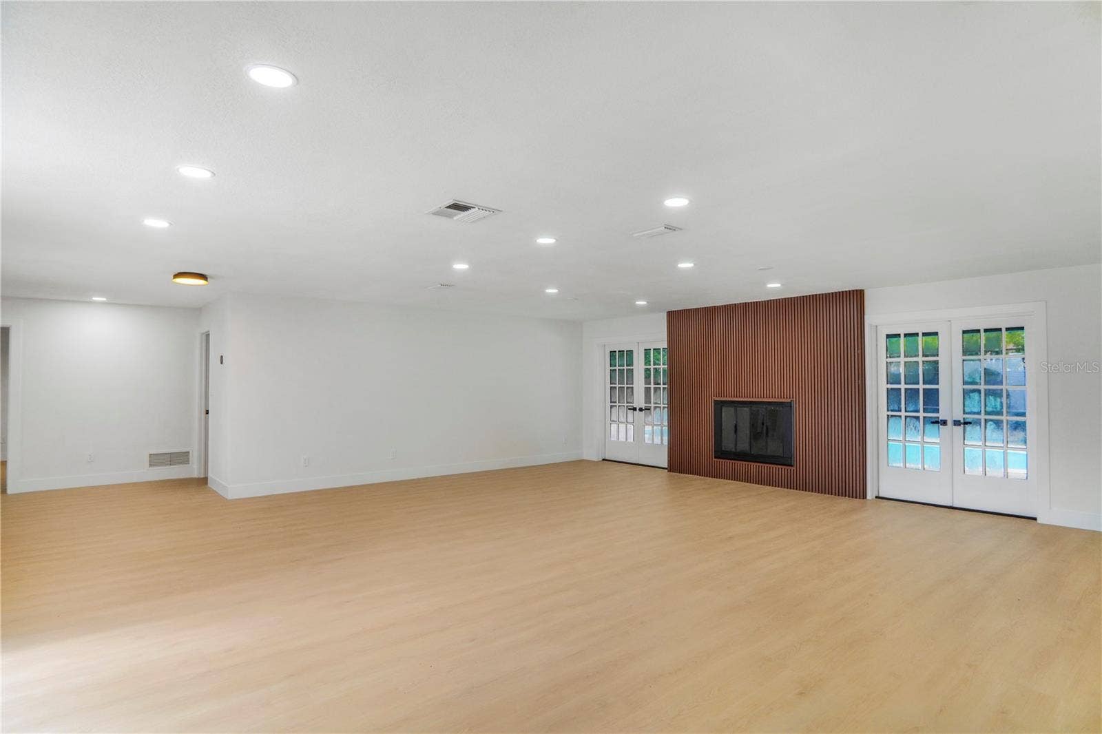 219 SHERIDAN AVENUE, Longwood, FL 32750 219 SHERIDAN AVENUE, Longwood, FL 32750