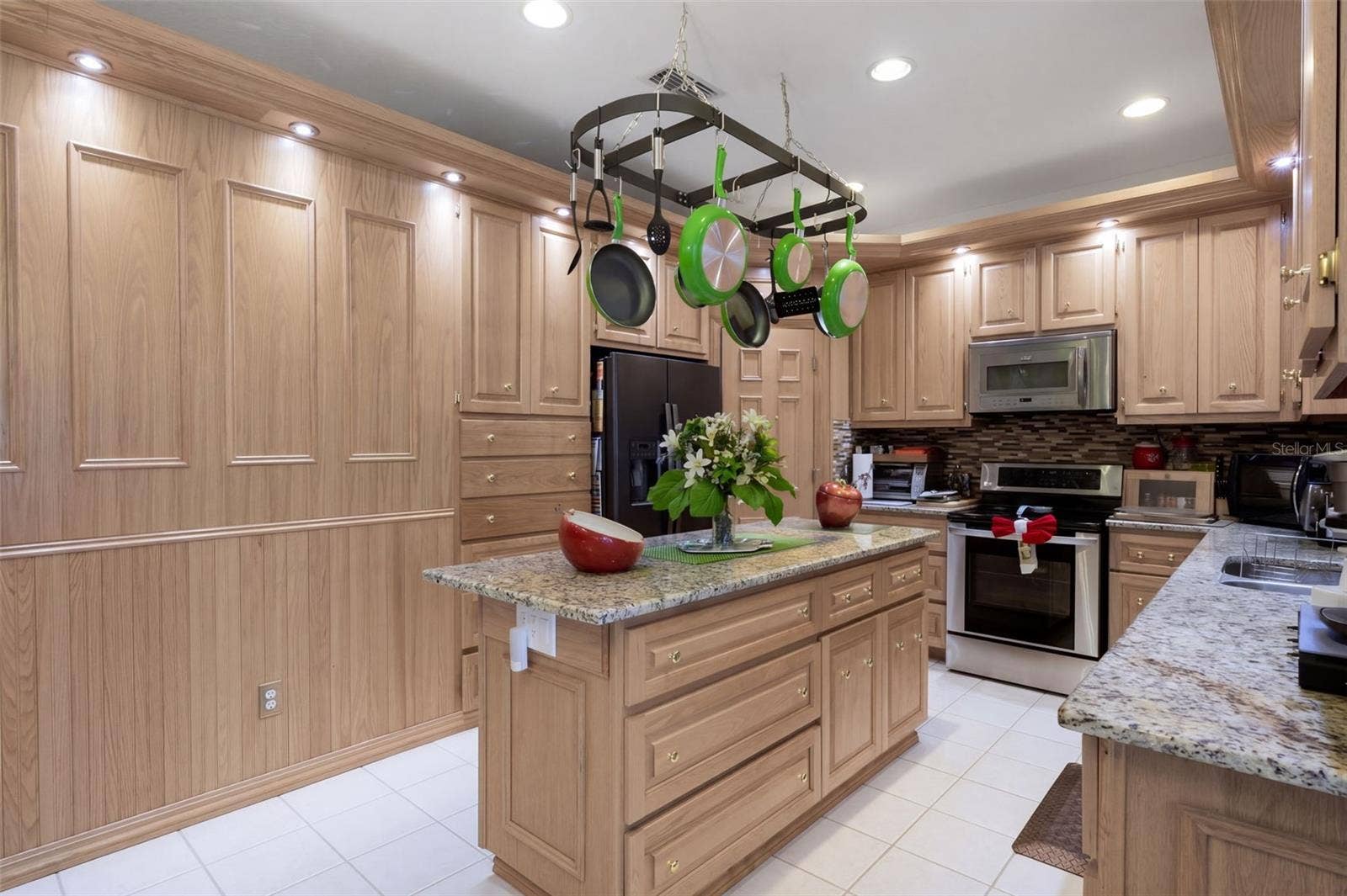 3898 BEACON RIDGE WAY, Clermont, FL 34711 3898 BEACON RIDGE WAY, Clermont, FL 34711