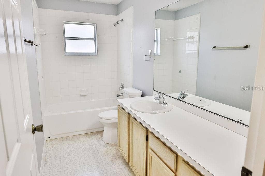 1098 SUGARBERRY TRAIL, Oviedo, FL 32765 Bathroom