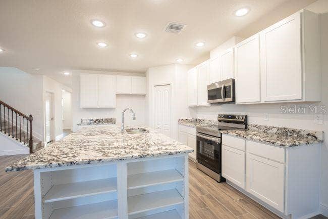 4355 WINESAP WAY, Lakeland, FL 33810 Model home - actual features may vary.