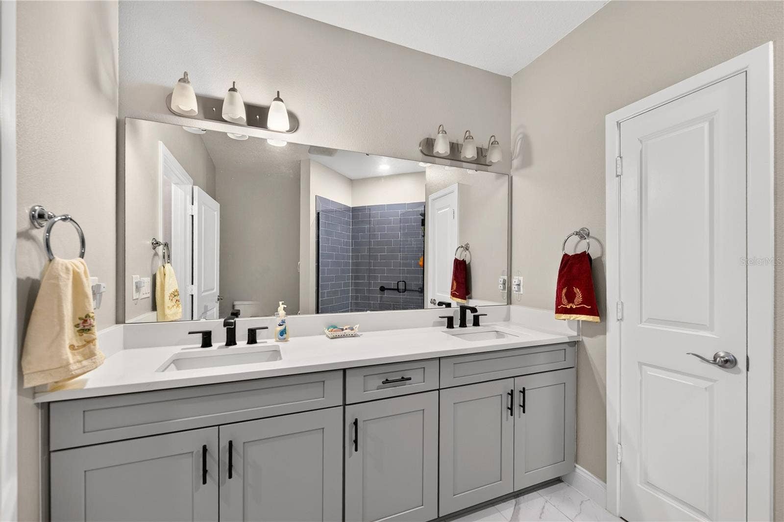 7521 LAUREATE BLVD, #5103, Orlando, FL 32827 7521 LAUREATE BLVD, #5103, Orlando, FL 32827