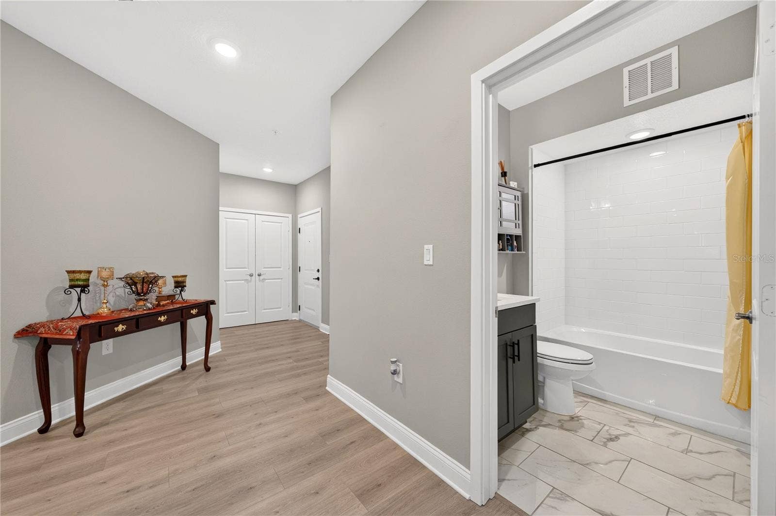 7521 LAUREATE BLVD, #5103, Orlando, FL 32827 7521 LAUREATE BLVD, #5103, Orlando, FL 32827