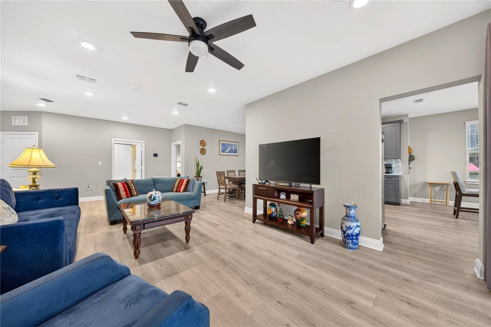 7521 LAUREATE BLVD, #5103, Orlando, FL 32827 7521 LAUREATE BLVD, #5103, Orlando, FL 32827