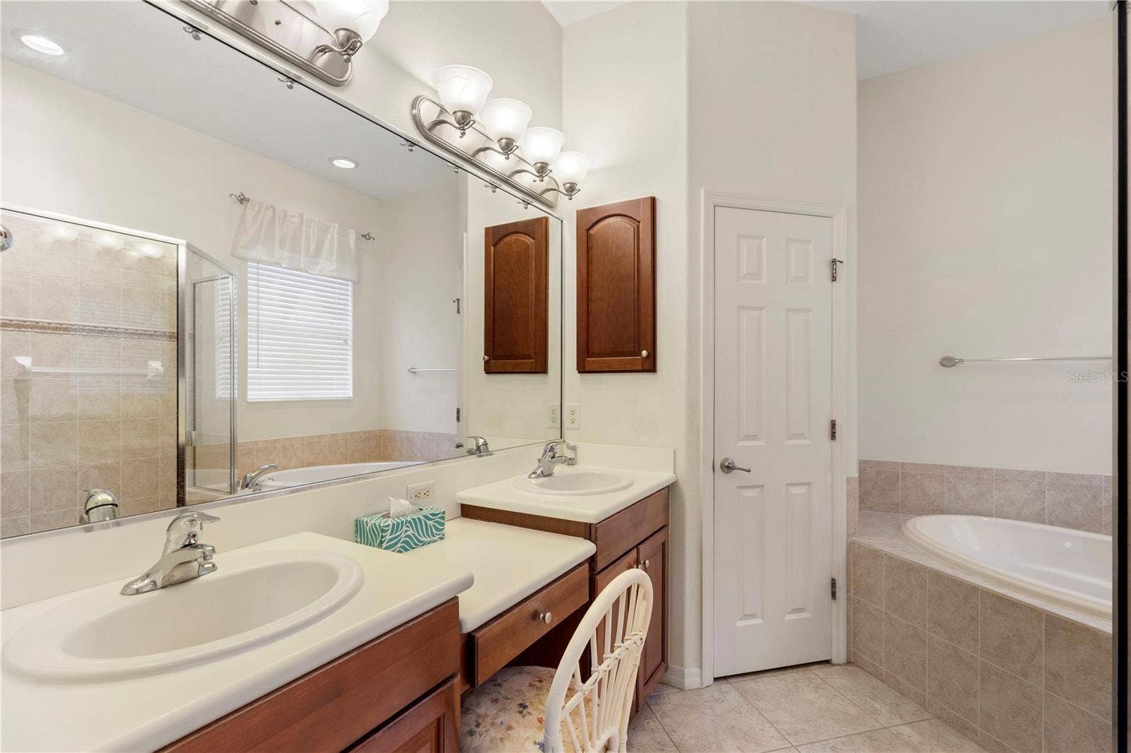 6841 74TH STREET CIRCLE E, Bradenton, FL 34203 6841 74TH STREET CIRCLE E, Bradenton, FL 34203