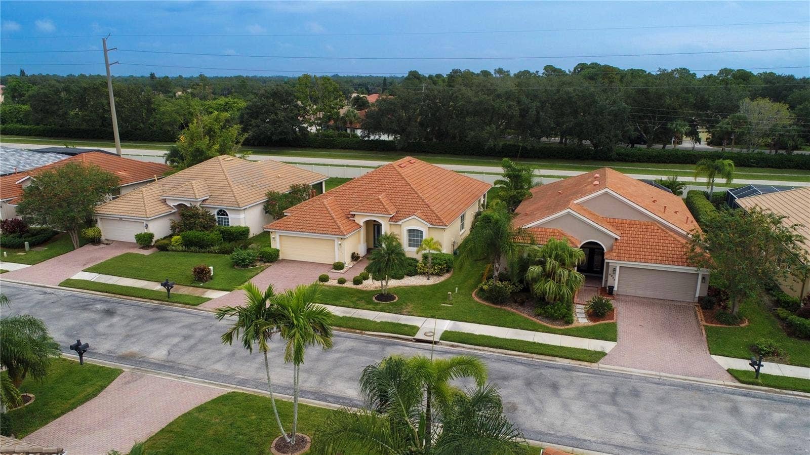 6841 74TH STREET CIRCLE E, Bradenton, FL 34203 6841 74TH STREET CIRCLE E, Bradenton, FL 34203