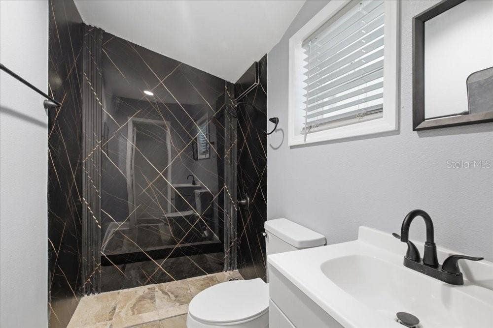 6402 BASIC LANE, Orlando, FL 32810 6402 BASIC LANE, Orlando, FL 32810