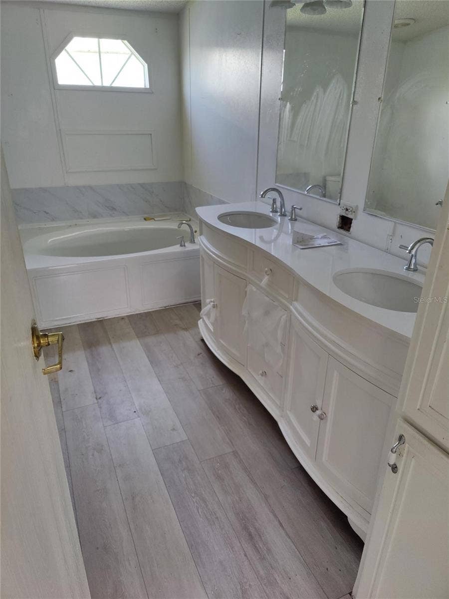 8413 FANTASIA PARK WAY, Riverview, FL 33578 8413 FANTASIA PARK WAY, Riverview, FL 33578