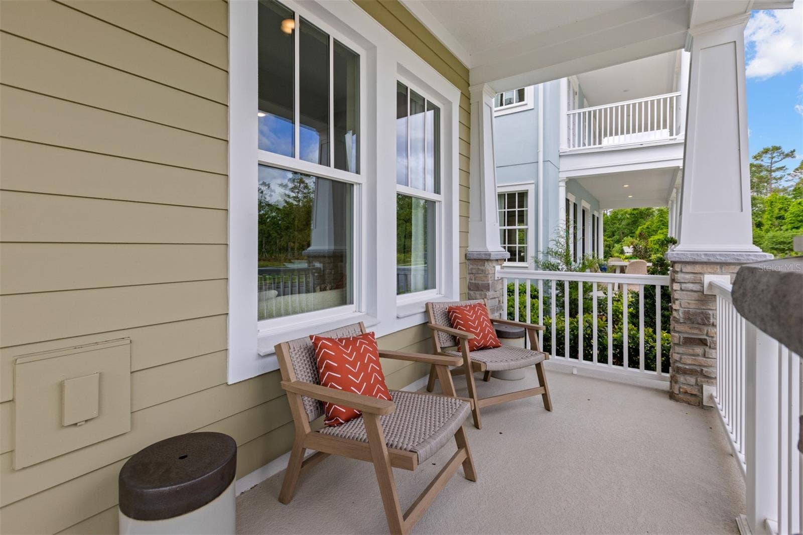 Island Village Heron Model Porch