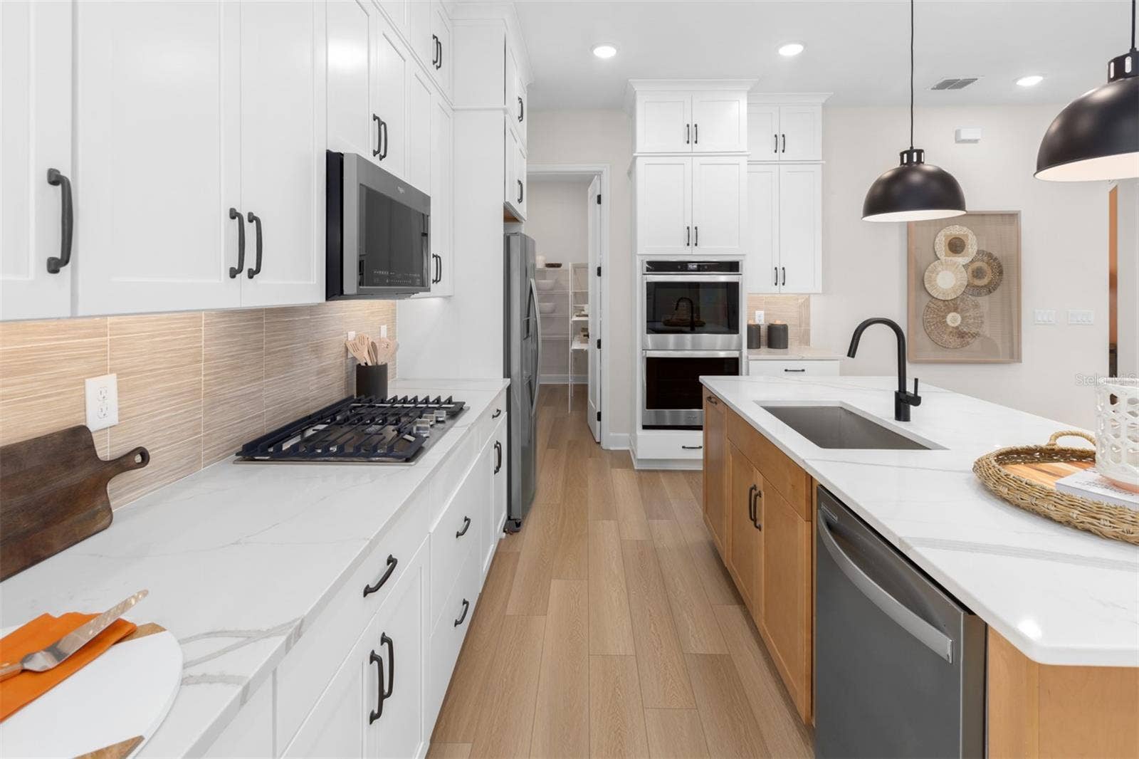Island Village Heron Model Kitchen