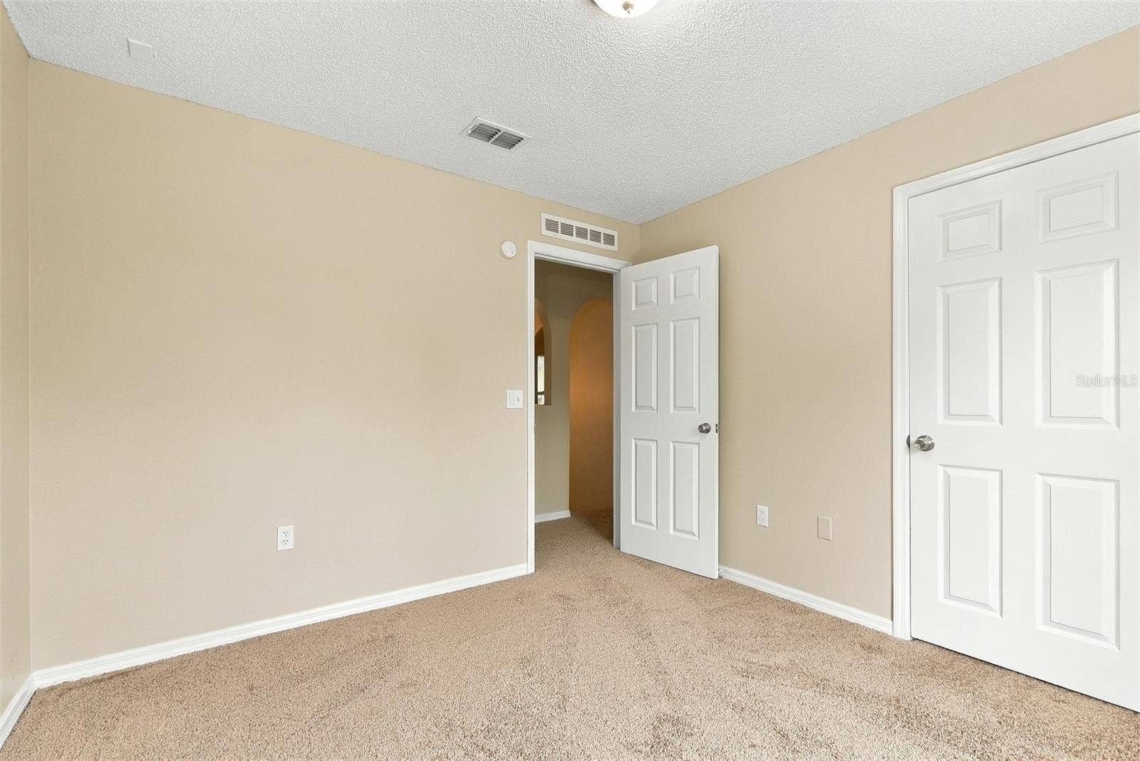 2228 SANDRIDGE CIRCLE, Eustis, FL 32726