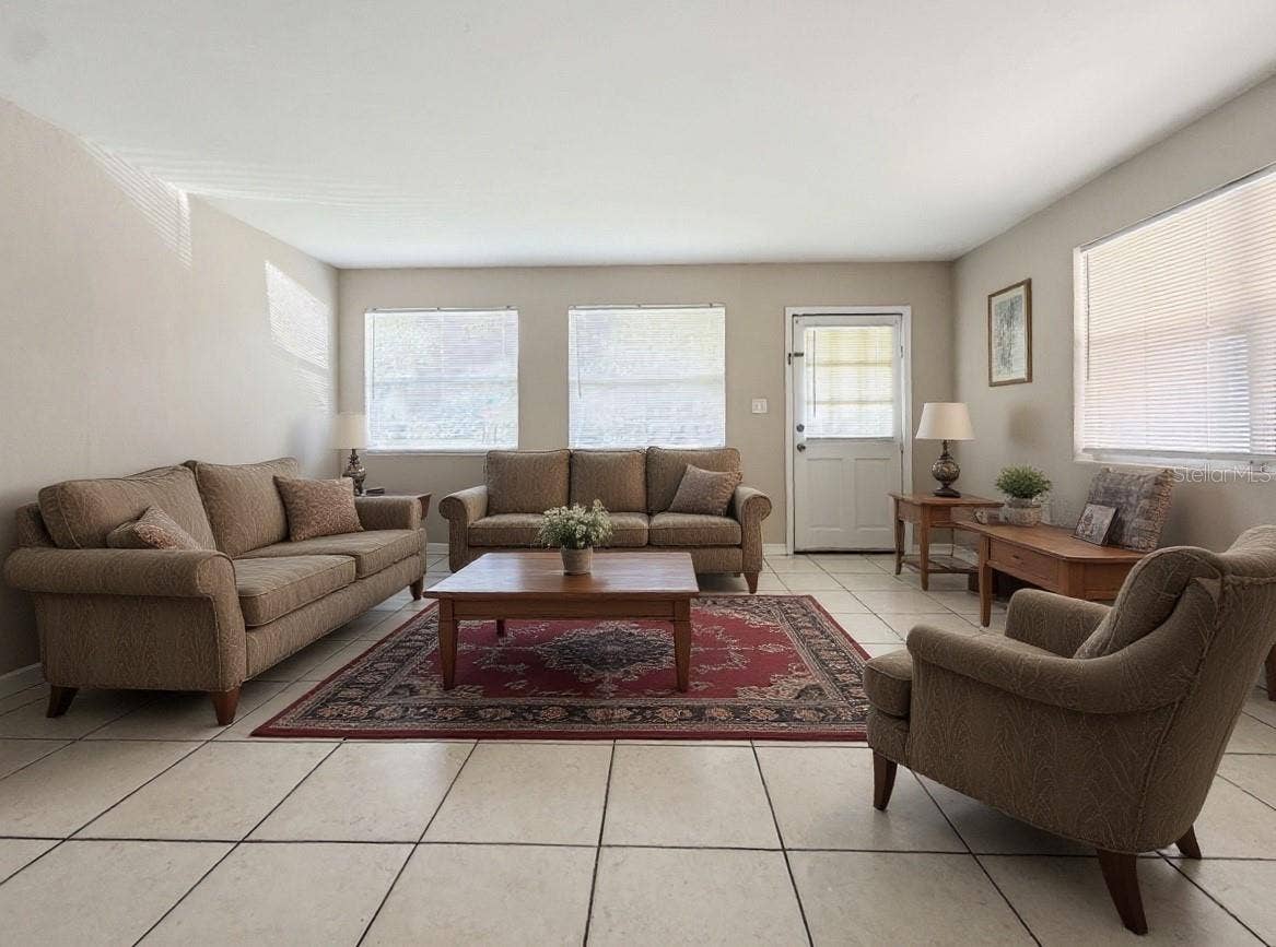 1314 HIALEAH DRIVE, Orlando, FL 32808 1314 HIALEAH DRIVE, Orlando, FL 32808