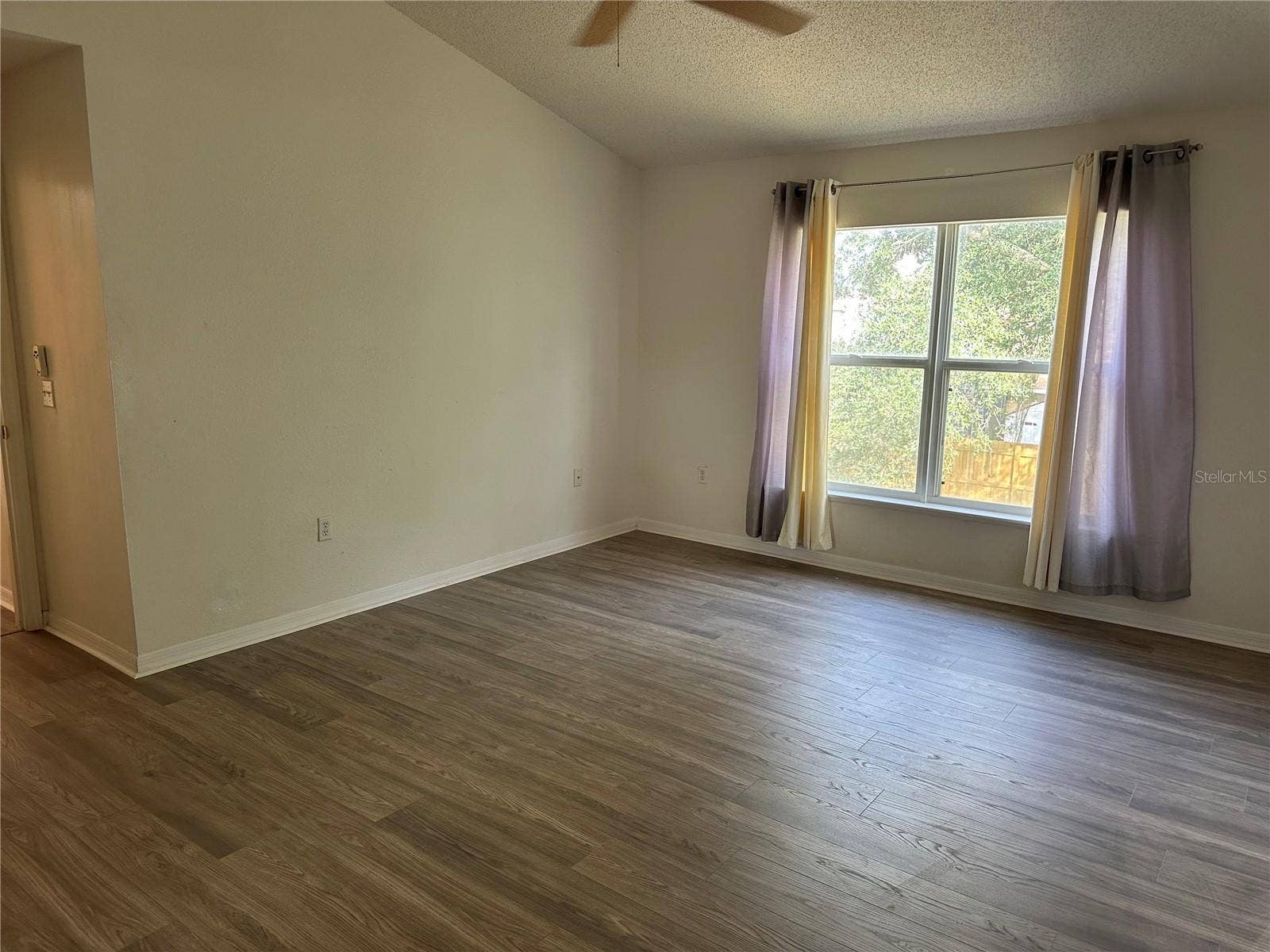 2032 ELMHURST LANE, Mascotte, FL 34753